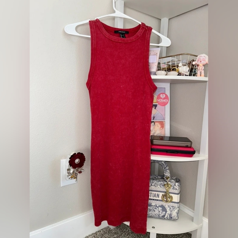 Red Sleeveless Dress